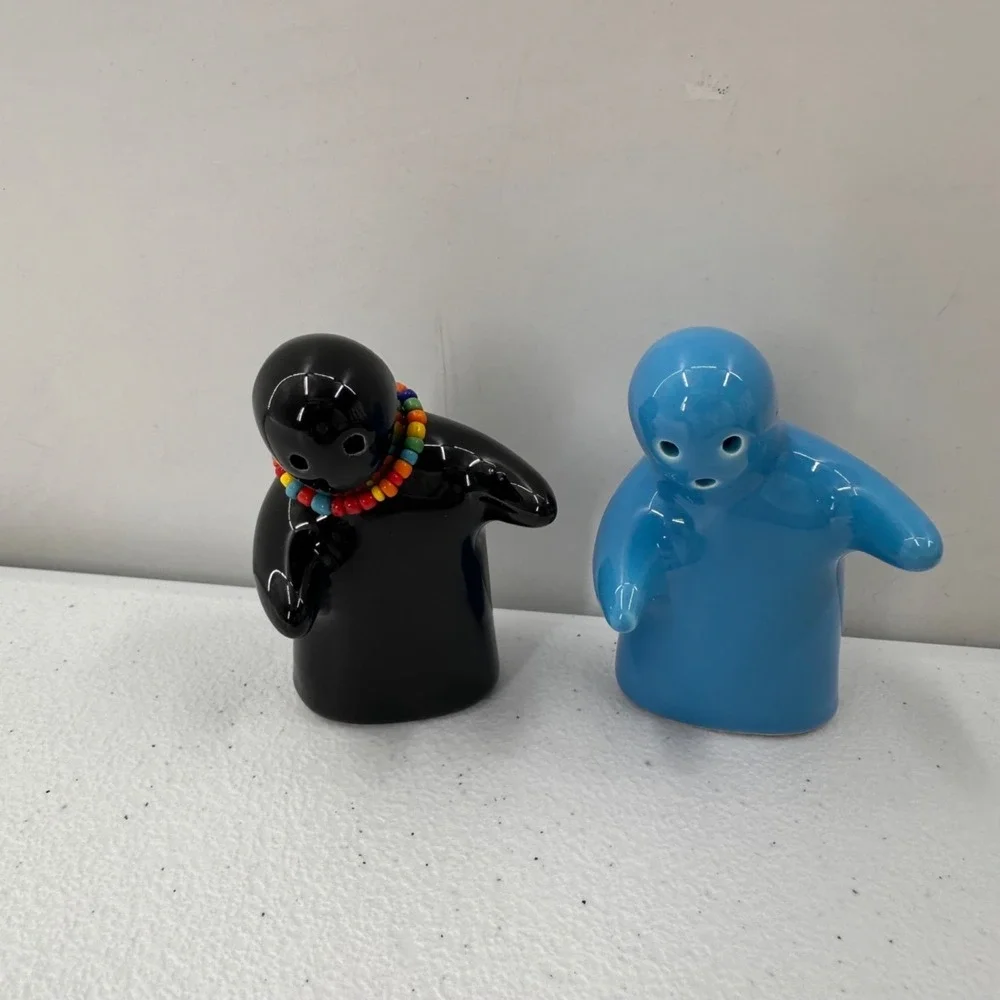 Hand-Painted Ceramic Salt & Pepper Shakers Set Floral Ghost Figurines Tropical‎